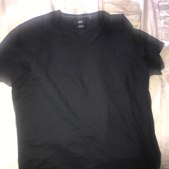 Hugo boss v neck t shirt - Picture 1 of 2